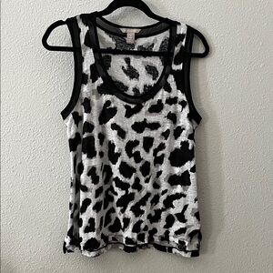 Animal Print Linen 
Banana Republic 
Tank Top,  Black Neck & Arm trim.
Sz M